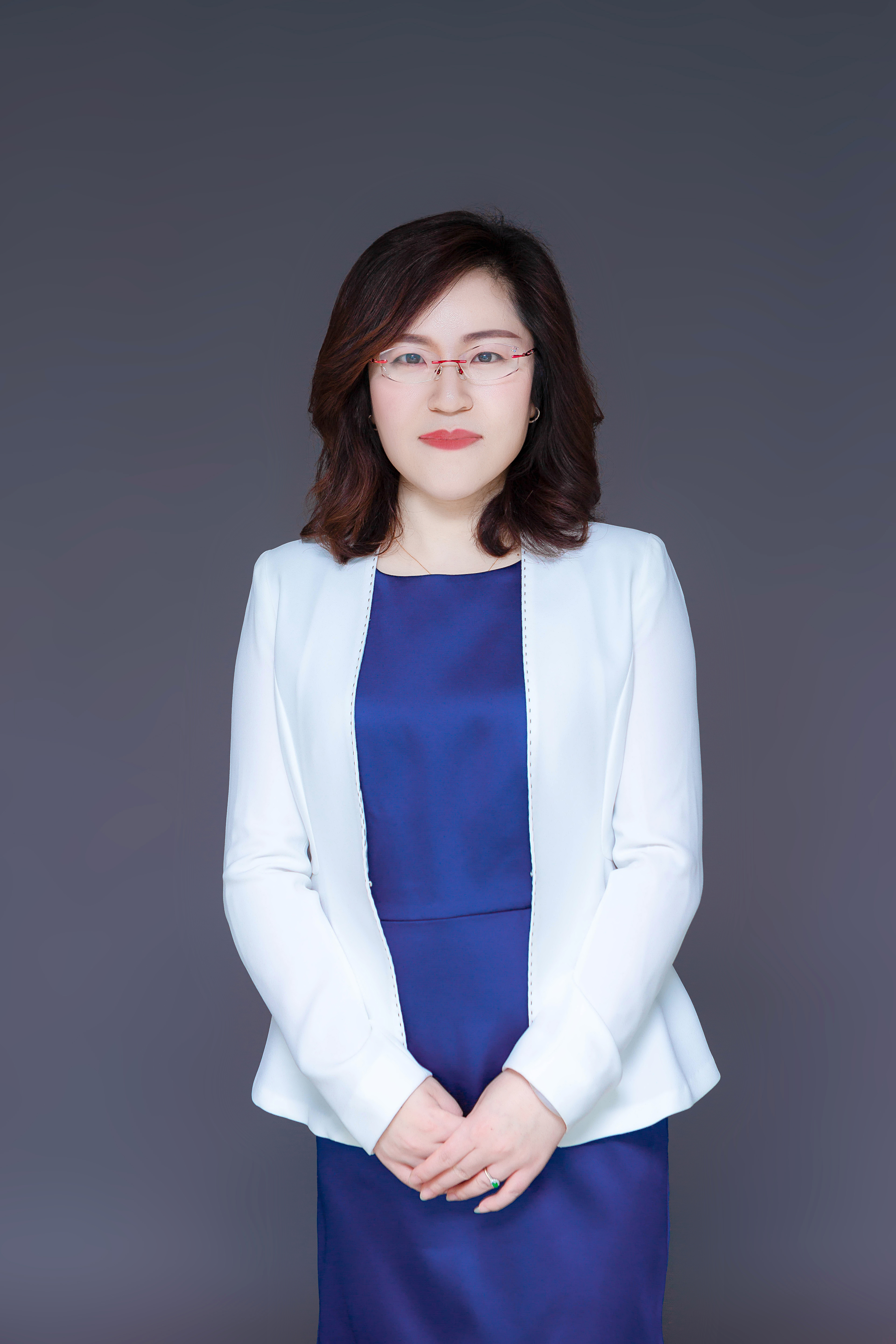 马克思主义学院直属党支部书记--温永慧